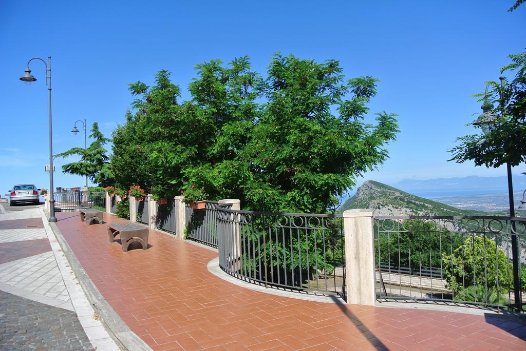 B&B Casa Antonia Trentinara Exterior foto